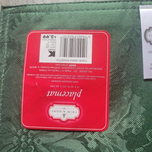 Green Poinsettia Placemats Set Of 4 New - Picture 2 of 6
